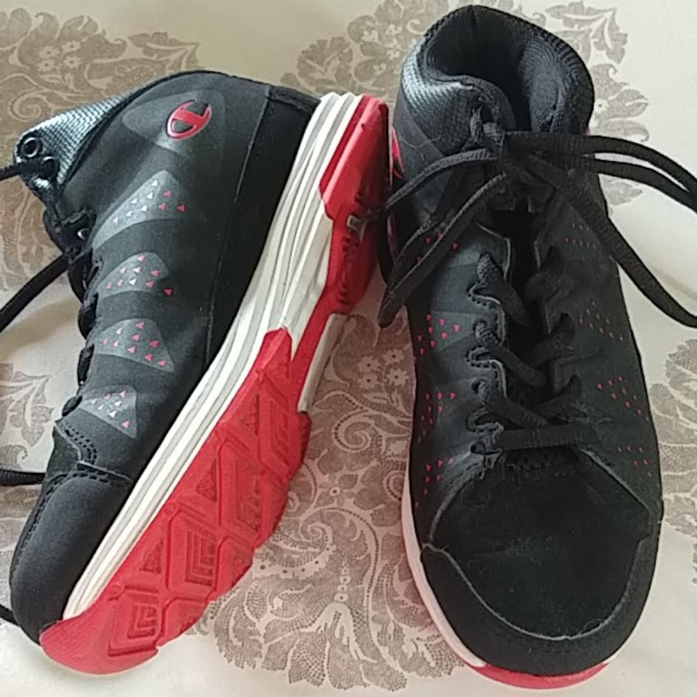 (2) pairs of boy's shoes